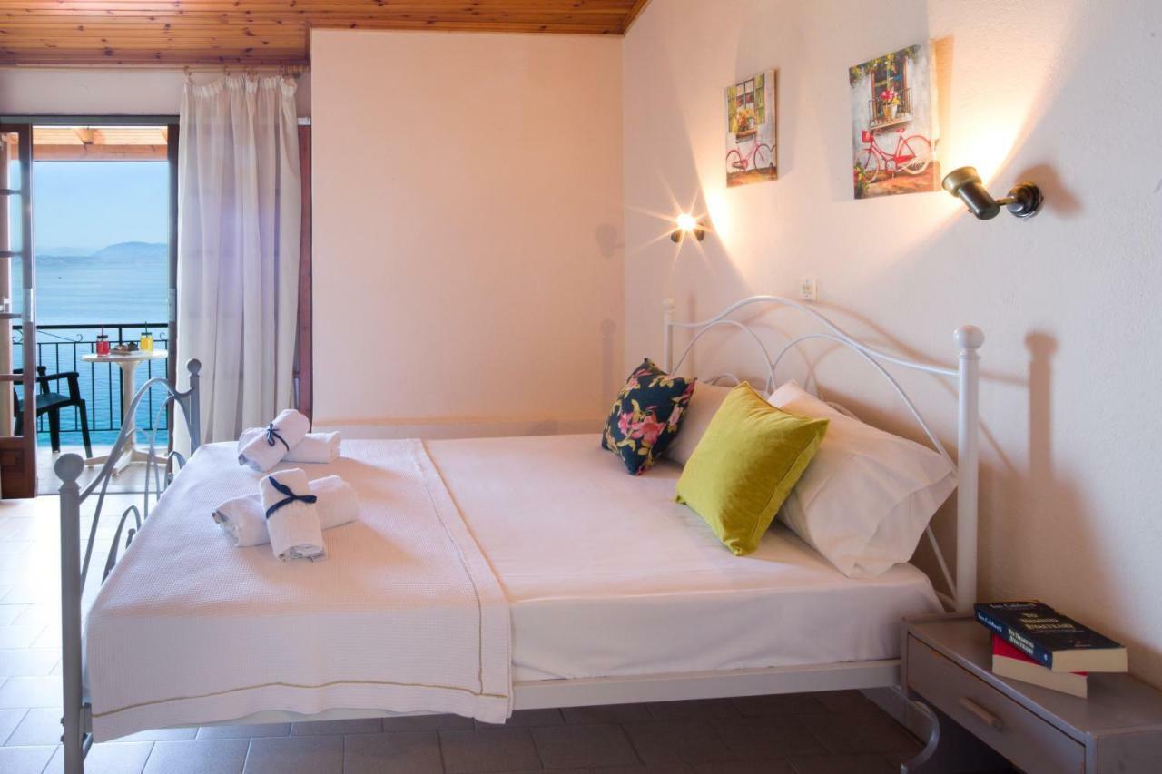 בניטסס Casa Dei Venti - Sea View Apartments - 100M From The Beach מראה חיצוני תמונה